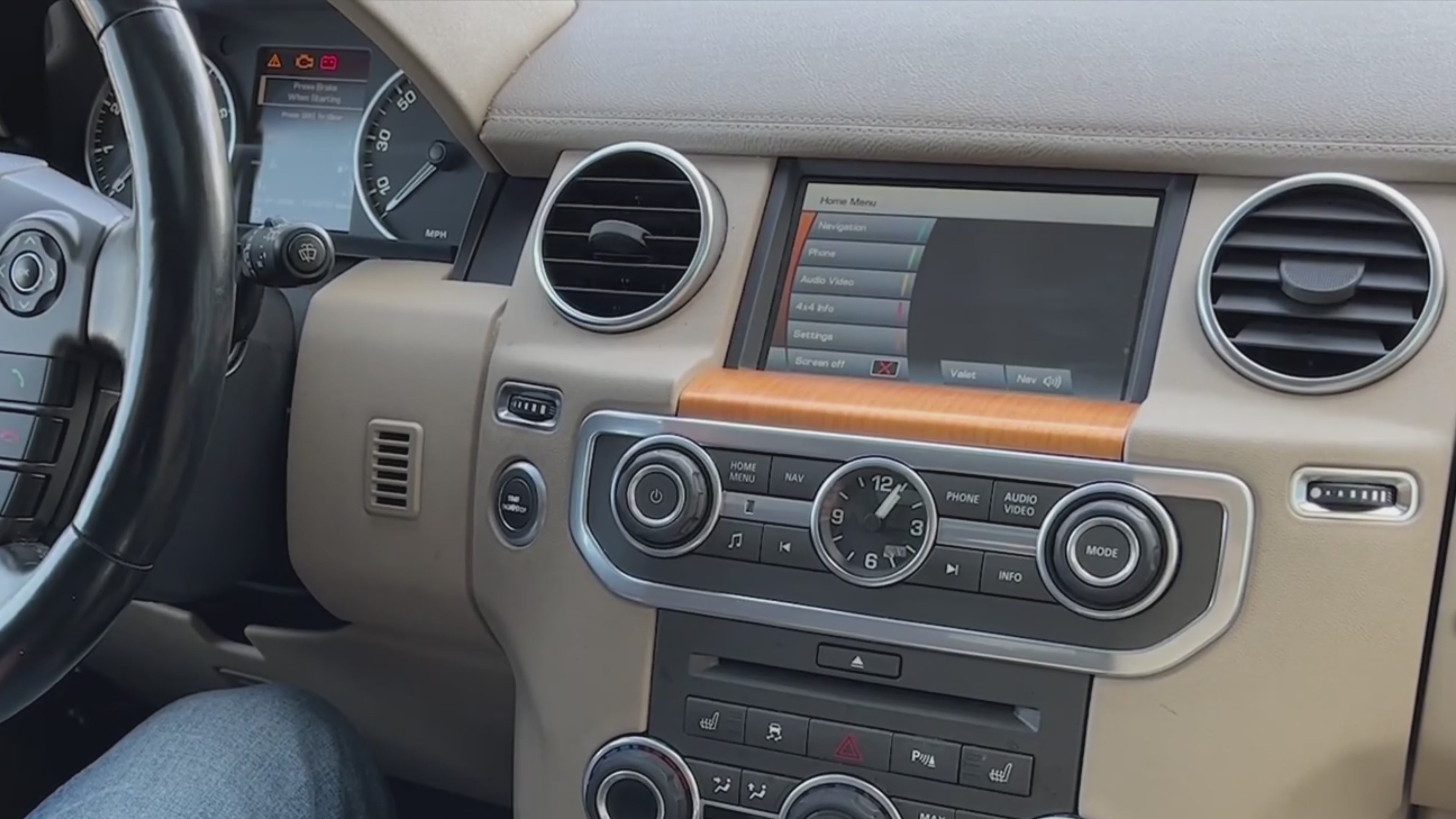 Land Rover Apple CarPlay & Android Auto Upgrade (2010–2022)
